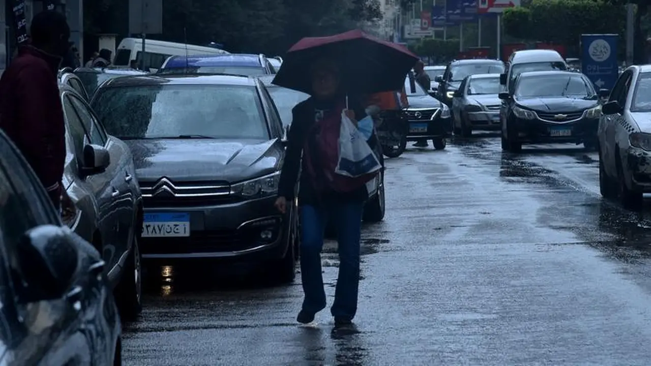 4 ظواهر جوية تضرب البلاد غدا مع تساؤلات حول فرص سقوط الأمطار